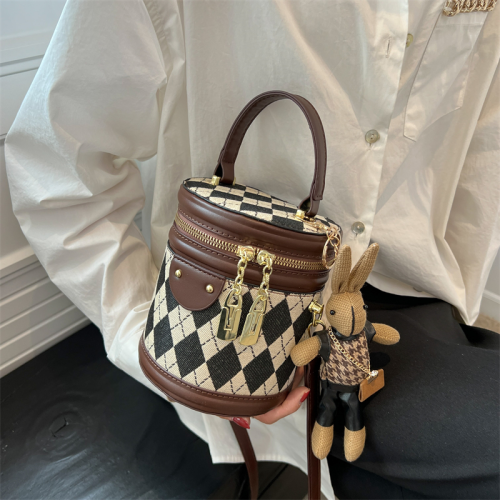 2024 new fashion retro all-match small bag women‘s fashion special-interest messenger bag texture rhombus portable bucket bag