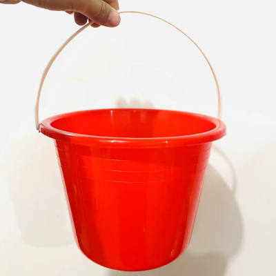 Portable Small Bucket Strawberry Bucket Picking Paint Paint Paint Child Drawing Toys Storage Beach Plastic Bucket Small Red Bucket