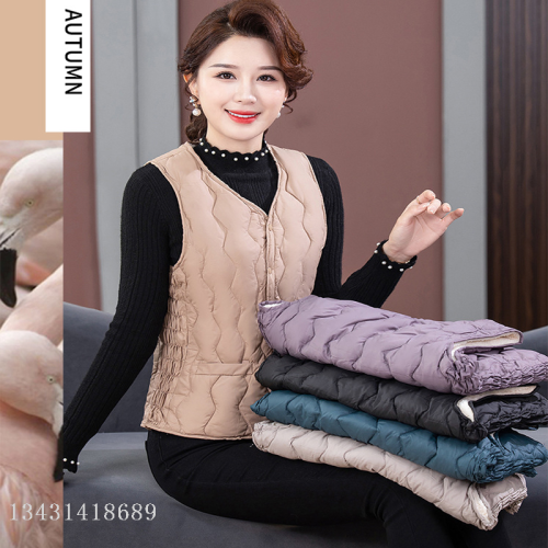 middle-aged and elderly fleece lined padded warm keeping vest grandma autumn and winter wear mom waistcoat lady close-fitting sleeveless vest