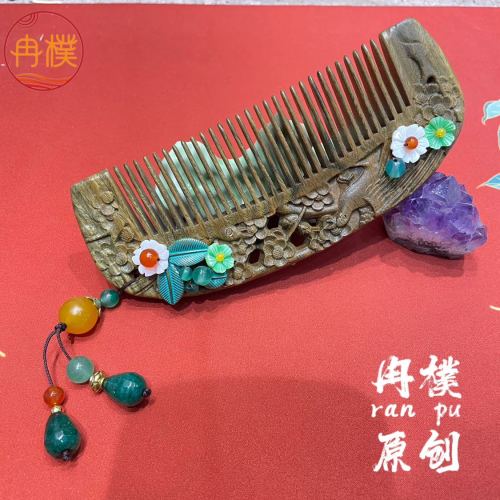 new chinese original design green sandalwood carved hair comb massage comb design gift elegant advanced