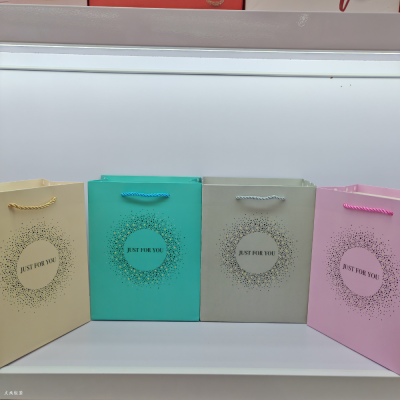 New Gift Bag High-End Handbag Ivory Board Bag Daily Shopping Bag Light Plate Printing in Stock
