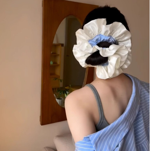 加大号温柔芭蕾风奶油缎面花边大肠发圈法式超大百搭丸子头发圈