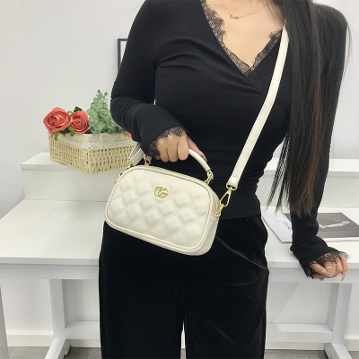 Simple Embroidery Thread Bag 2023 New Online Influencer Fashion Portable Shoulder Women's Bag High-Grade Western Style Crossbody Small Square Bag