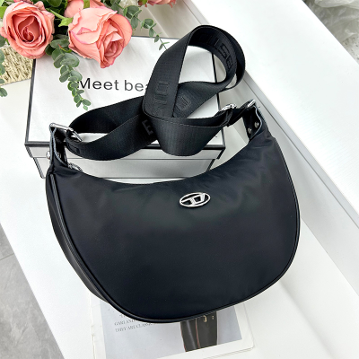 Simple Black Internet Celebrity Bags 2023 New with Leather Fashion Wide Strap Shoulder Women's Bag Crossbody Bag All-Matching Ins