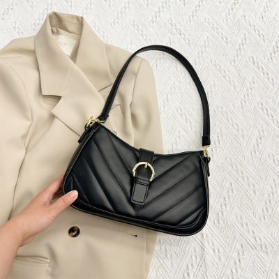 Simple Black Bag 2024 New Internet Celebrity Fashion Women Shoulder Bag High-Grade Western Style Messenger Bag All-Matching Ins