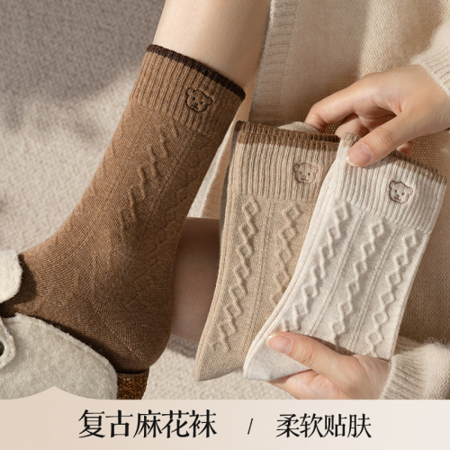 诸暨袜业批发袜子女秋冬季中筒袜防臭棉袜美拉德黑白色长筒袜