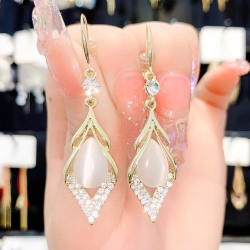geometric rhombus opal earrings high-end feel expensive gas fashion earrings long elegant water drop goddess earrings tide