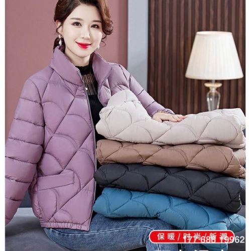 2023 autumn and winter lightweight cotton-padded jacket women‘s short plus size thin stand-up collar cotton-padded clothes middle-aged mom winter clothes fashionable cotton jacket
