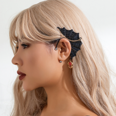 Cute and Cool INS-style Non-Pierced Earring, Gothic Halloween Bat Wing Spider Ear Cuff
