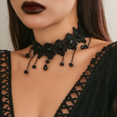 INS-style Versatile Choker, Lace Crystal Fringe Necklace, Niche Gothic Collarbone Chain