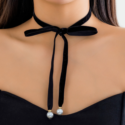 Simple Long Tie Necklace for Women Velvet Imitation Pearl Bow Choker.