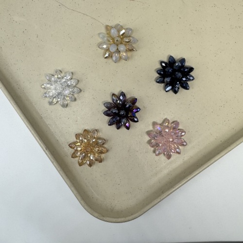 新款欧美风水晶米珠花朵立体莲花diy串珠胸针洞洞鞋配件耳饰发饰