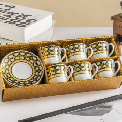 Wholesale Ceramic Cup Set Retro Style Afternoon Tea Set Porcelain Coffee Cup and Saucer Set Ceramic Mug