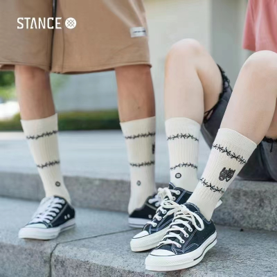 Original Single Socks Women Towel Bottom Athletic Socks Solid Color Striped Embroidery Tube Socks Fashion Outdoor Sports and Leisure Socks