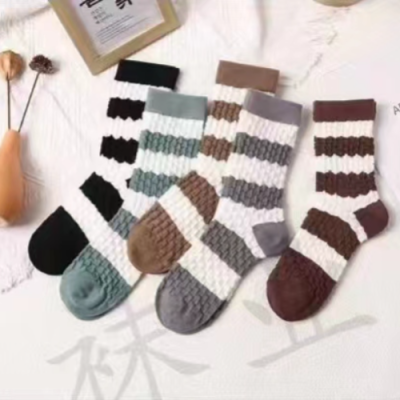 2023 Autumn New Women's Socks Embossed Socks Bunching Socks Cotton Mid-Calf Length Socks Fashion Casual Trendy Socks