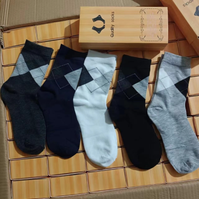 Gift Box Men's Socks Boneless Seam Head Tube Socks Cotton Diamond Plaid Fashion Socks Trendy Casual Socks