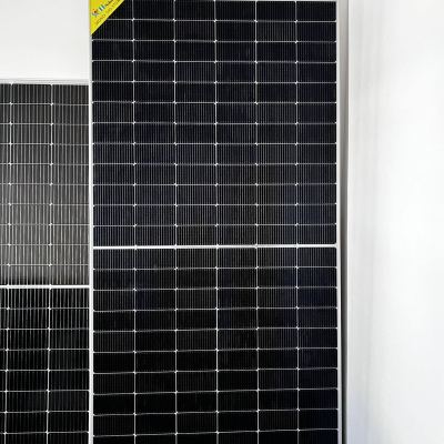 Factory Direct Sales in Stock! In Stock! 570W Solar Panel Solar Photovoltaic Module