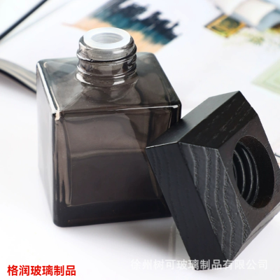 Spot Goods 100ml Square Screw Aromatherapy Bottles Gray with Wooden Lid Rattan Volatile Bottle Printing Logo Factory Wholesale