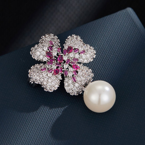 高档气质幸运四叶草胸针时尚百搭仿珍珠吊坠胸花西装外套配饰别针