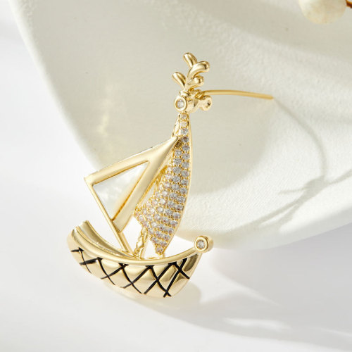 精致航海风来袭帆船胸针天然贝壳微镶锆石别针时尚轻奢高级感胸花