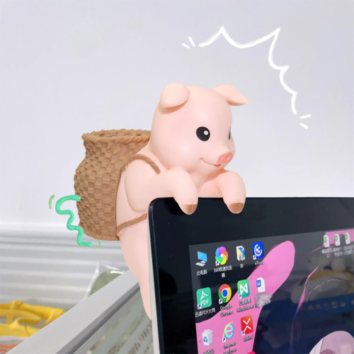 创意竹篓小猪收纳笔筒盒 办公家居桌面装饰 水族鱼缸造景摆件