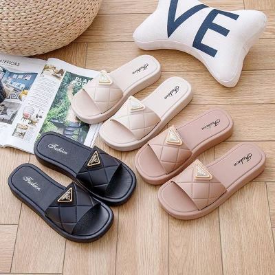Hong Kong Style Slippers Women's Summer Outdoor Wear 2023 New Summer Wild Non-Slip Soft Back Thick Back One-Word Sandals Women's Shoes