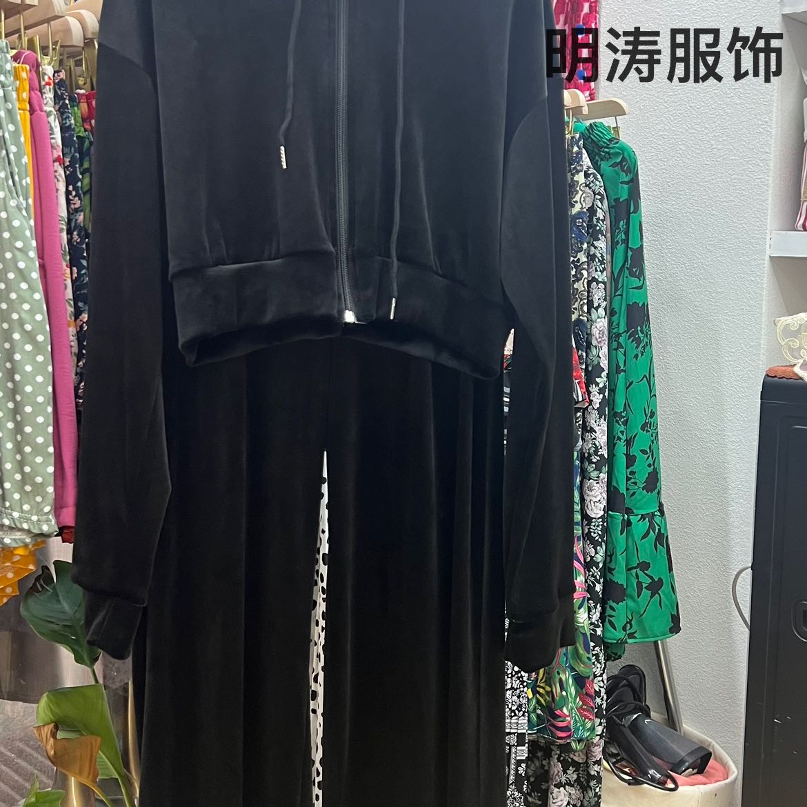 Product Image Gallery