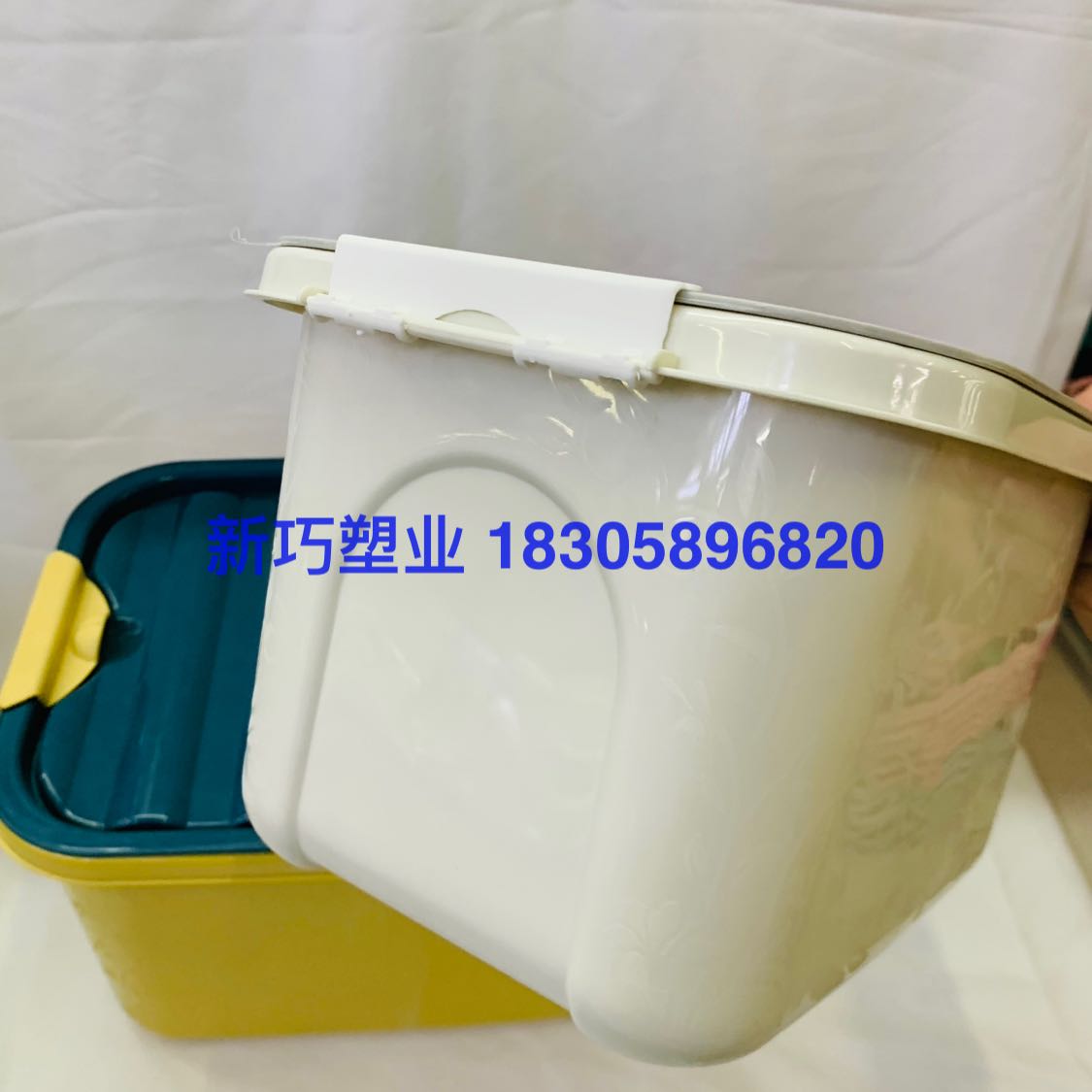 Product Image Gallery