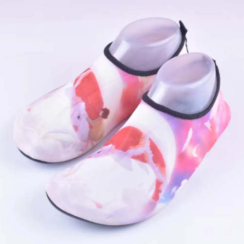New Beach Shoes Wading Shoes Seaside Upstream Shoes Diving Socks Non-Slip Beach Shoes