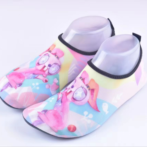 New Beach Shoes Wading Shoes Seaside Upstream Shoes Diving Socks Non-Slip Beach Shoes