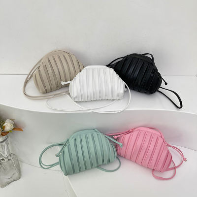 Pleated Cloud Bag for Women 2024 New Trendy Japanese and Korean Style Soft Leather Women's Bag Candy Color Shoulder Messenger Bag Phone Bag