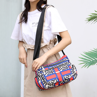 New Women's Messenger Bag Printed Women's Bag Lightweight Fashion Korean Style Nylon Bag Women's Multi-Pocket Shoulder Casual Bag