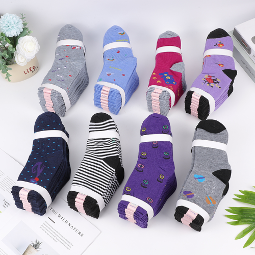 Women‘s Socks Autumn and Winter New Tube Socks Street Vendor Stocks Middle-Aged and Elderly Grandma Socks plus-Sized Not Feel Tight with Feet Casual Women‘s Socks Mixed Batch