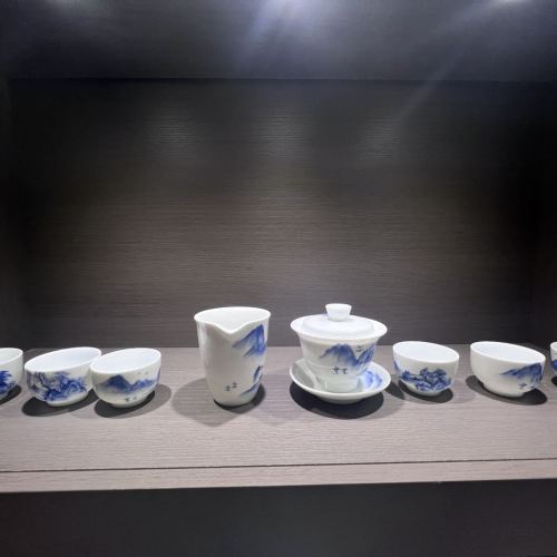 jingdezhen kung fu tea set ceramic set household high grade and white porcelain blue and white gaiwan teapot teacup simple tea maker