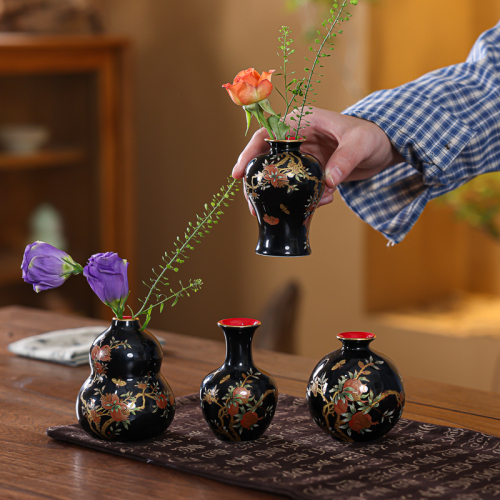 榴金小花瓶（仅陶博城东厅线下自提，线上下单一律不发货）