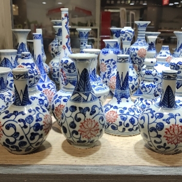 Jingdezhen Ceramic Vase Furniture Furnishing Articles Hydroponic Antique Shelf Hand Painted Blue and White Porcelain Bottle Wholesale