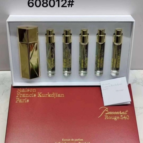 608012 layered fragrance sample 11ml five-piece set! included： 11ml × 5