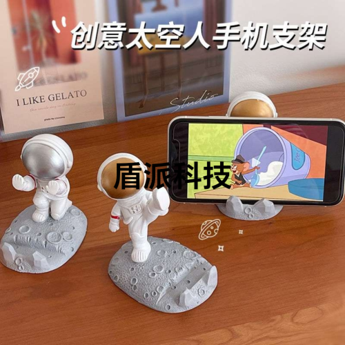 creative spaceman astronaut mobile desktop stand office decorations resin decorations holiday gifts