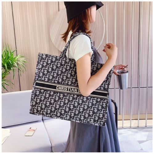30-piece same style foreign trade wholesale popular fashion all-match shoulder bag big brand portable tote bag trendy women‘s bag