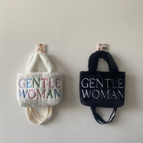 泰国小众设计新款字母时尚刺绣女包斜挎手提托特包可爱单肩毛绒