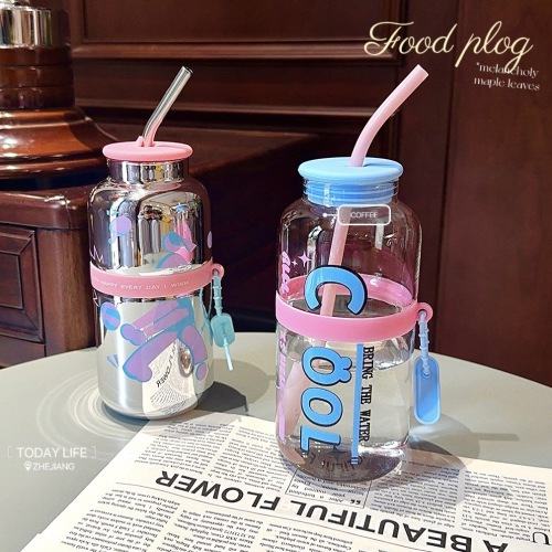 2025新款玻璃杯镜面高颜值大容量吸管杯办公家用简约英文水杯批发