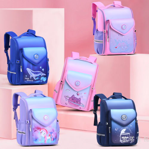 large capacity burden-relieving backpack spine protection three-dimensional printed logo wholesale training cartoon lightweight children‘s schoolbag