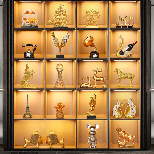 跨境批发客厅酒柜电视柜树脂摆件高级感小众办公室桌面轻奢装饰品