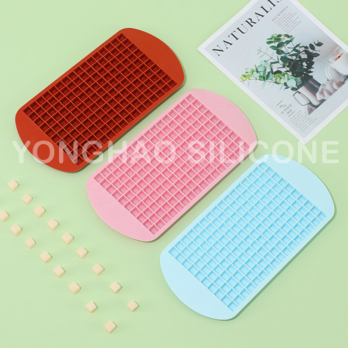 wholesale household refrigerator frozen food safety grade silicone diy ice tray cross-border hot selling 160 hole silicone little ice cube ice tray
