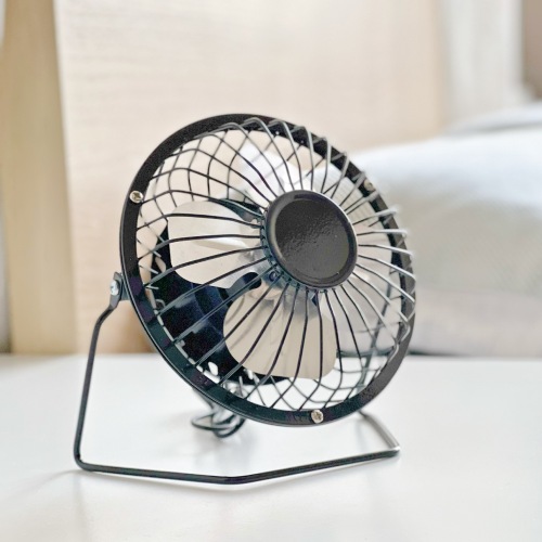 4-inch iron fan mini fan cooling usb fan 4-inch little fan desktop fan gift fan