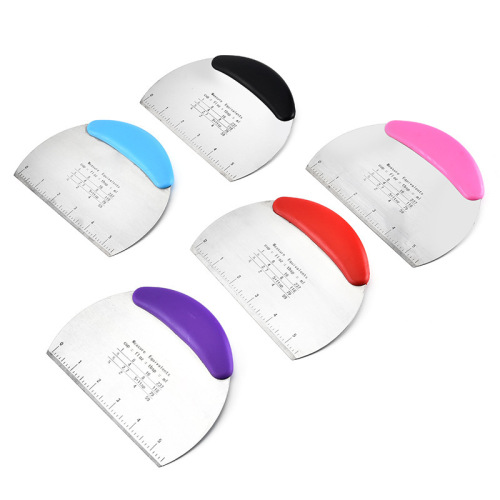 厂家供应 半圆形不锈钢切刀面粉切带刻度面粉面团切刀烘焙工具