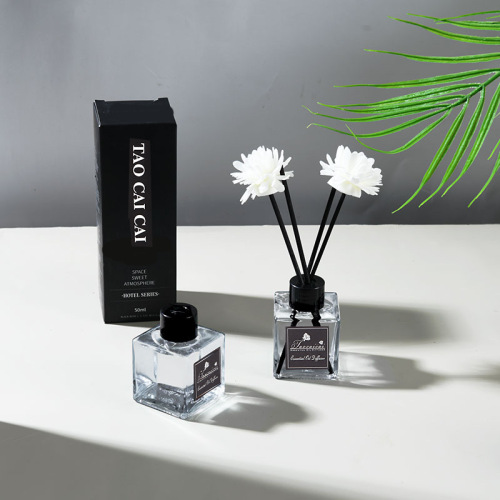 室内香薰房间持久留香卫生间厕所除臭衣柜车用空气清新栀子花香剂