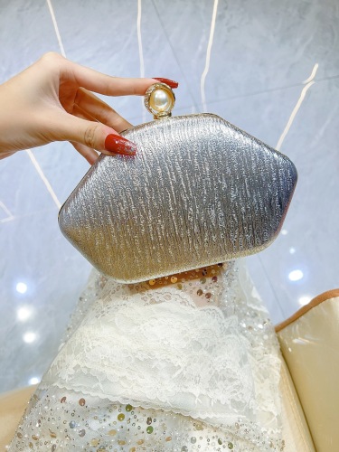 跨境晚宴包欧美时尚立体不规则晚装包PU礼服包欧美女士手拿包宴会