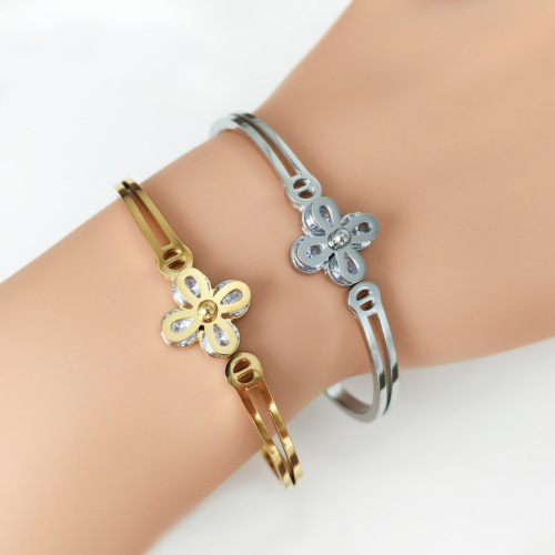 四叶花锆石手镯时尚百搭弹簧开口钛钢手环经典热卖款厂家供应