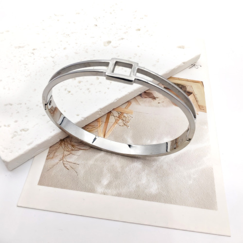 欧美时尚ins潮流气质环形开口手镯优雅女经典手环不锈钢饰品